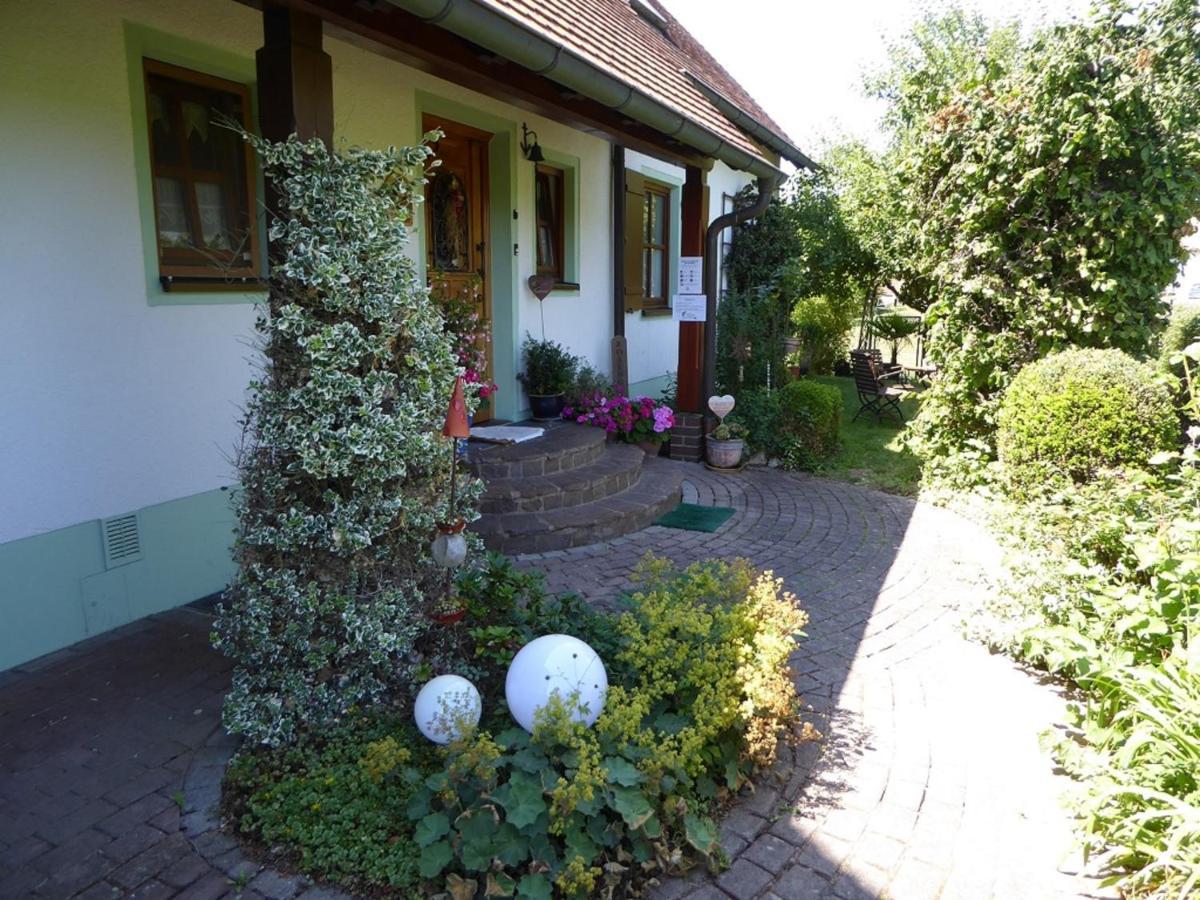 Pension Rosengaertchen Absberg Exterior photo